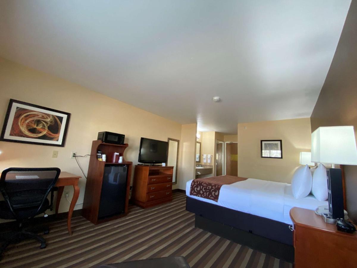 Best Western Manhattan Inn Εξωτερικό φωτογραφία