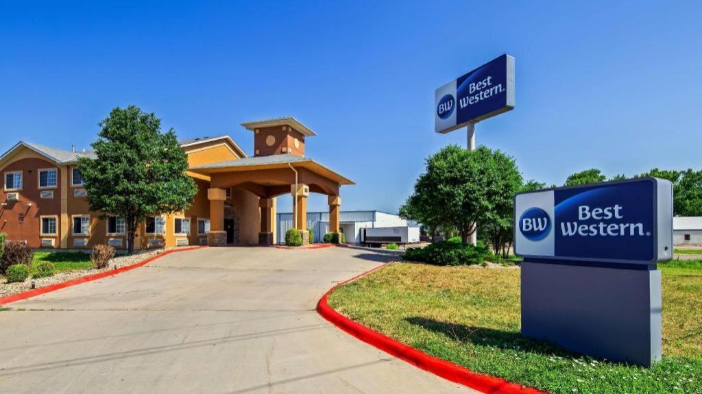 Best Western Manhattan Inn Εξωτερικό φωτογραφία