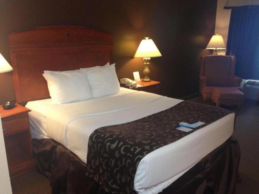 Best Western Manhattan Inn Εξωτερικό φωτογραφία