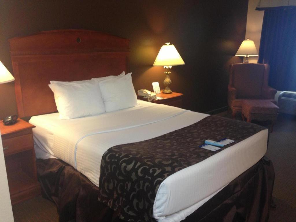 Best Western Manhattan Inn Εξωτερικό φωτογραφία