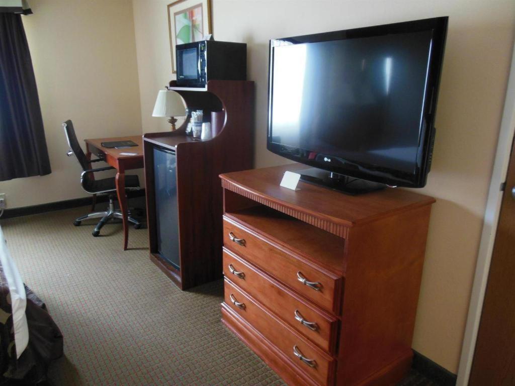 Best Western Manhattan Inn Εξωτερικό φωτογραφία