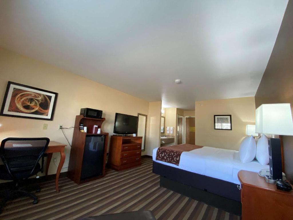 Best Western Manhattan Inn Εξωτερικό φωτογραφία