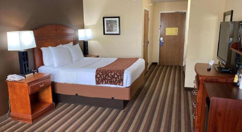 Best Western Manhattan Inn Εξωτερικό φωτογραφία